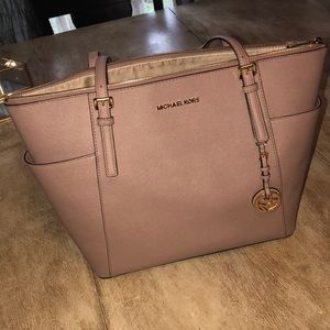 Michael Kors Tote
